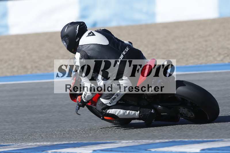 /Archiv-2024/02 29.01.-02.02.2024 Moto Center Thun Jerez/Gruppe gruen-green/162